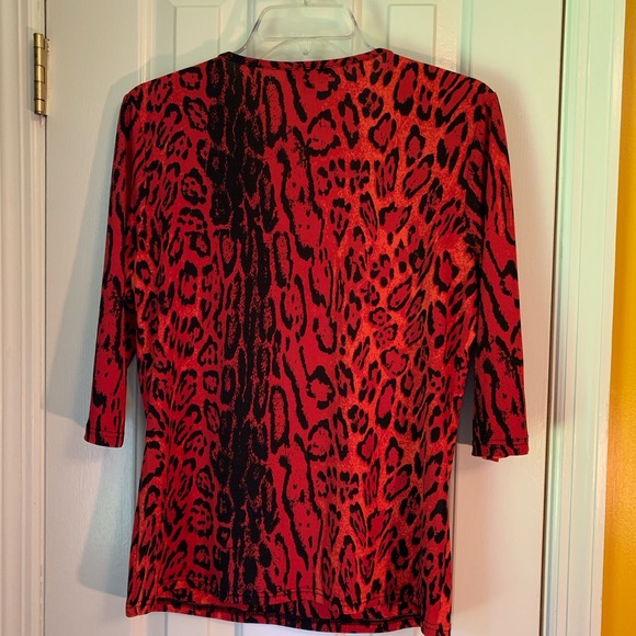 Premise Studio leopard red top - Picture 3 of 3